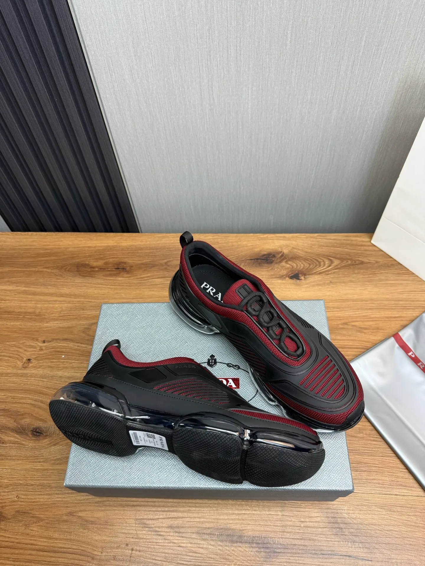 Men's shoes 💰640💰 [PRADA] Men's shoes are popular in the counter, high-quality shipments ✔️Official website synchronization, original fly-woven epoxy fabric + cowhide lining, 1⃣️ to 1⃣️ replica, original air-cushion original bottom, 38-45 (one size larger)